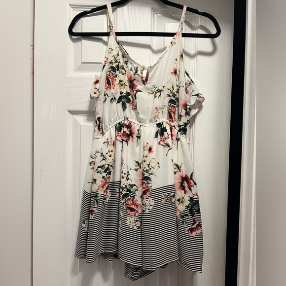 Beautiful Floral and Striped Romper - Picture 2 of 5